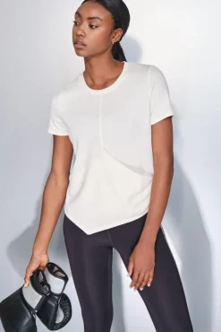 Camiseta manga corta blanco drapeado