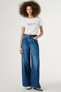 Camiseta manga corta con logo frontal con motivos florales