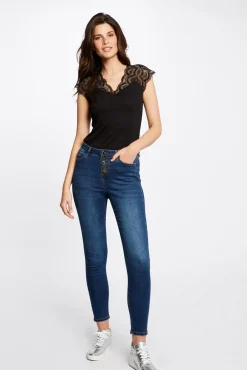 Camiseta manga corta con encaje