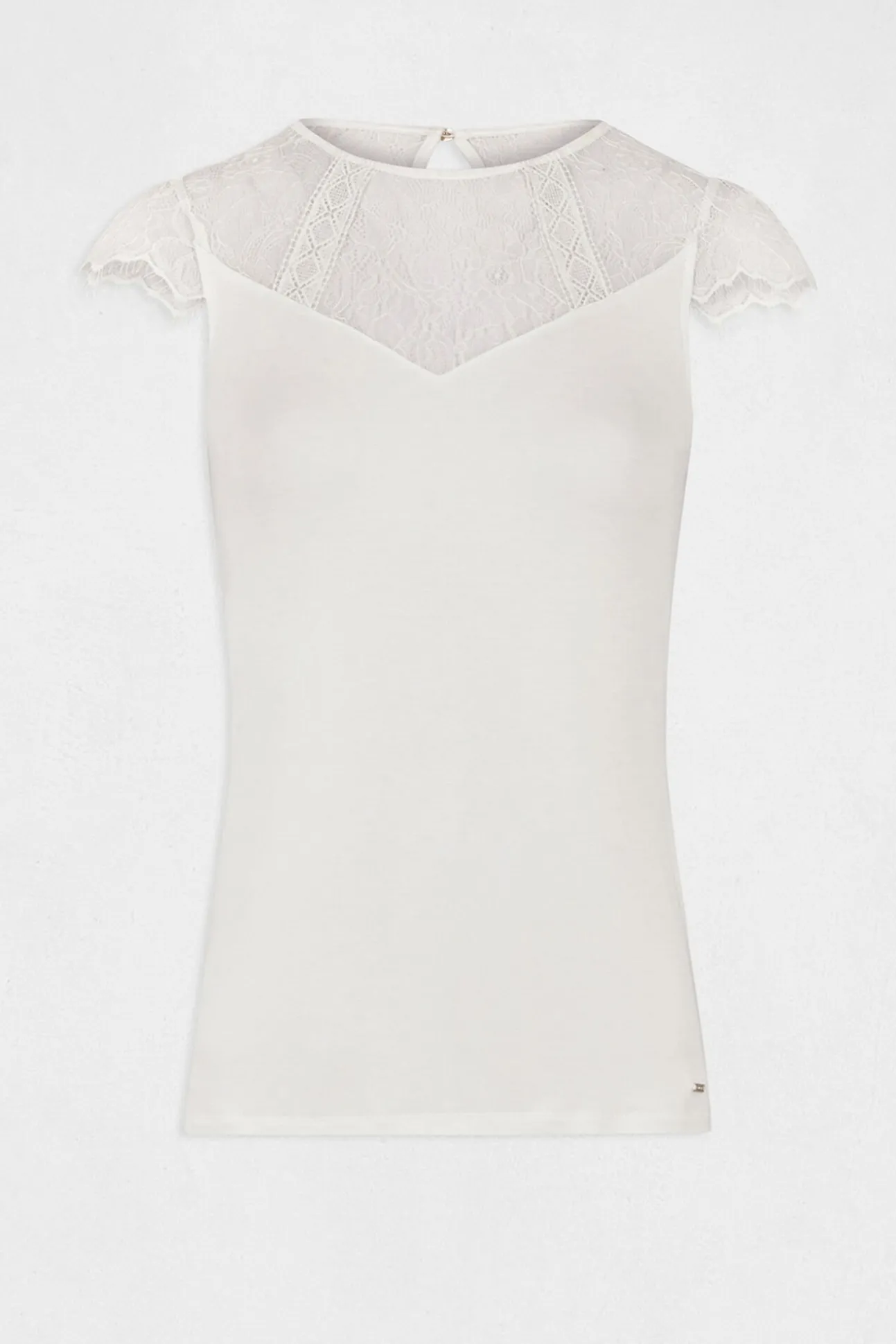 Camiseta manga corta con encaje