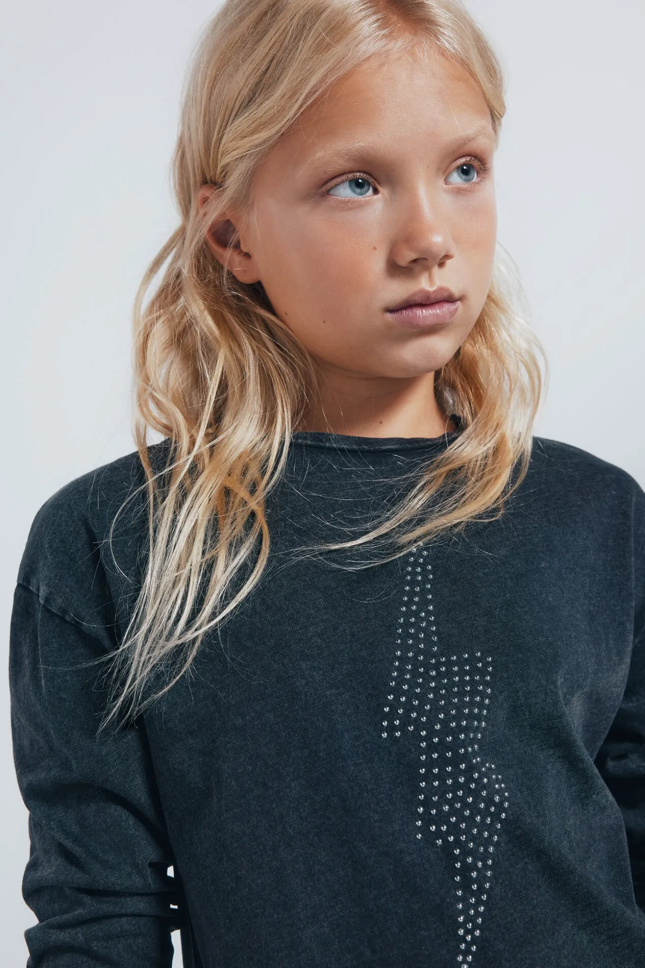 Camiseta manga larga rayo diamantes niña