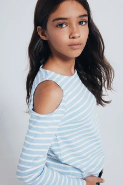 Camiseta rib hombros descubiertos niña