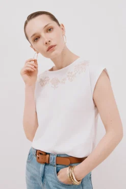Camiseta sin mangas estampada y bordada