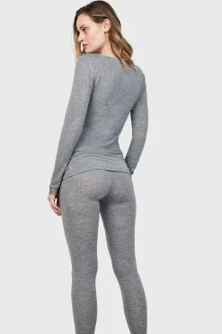 Camiseta termal cuello pico con encaje