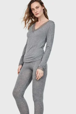 Camiseta termal cuello pico con encaje