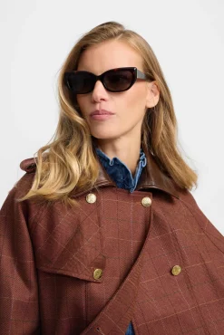 Capa detalles cuero cuadros