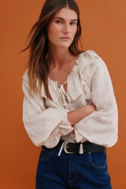 Cassandra. Blusa romántica