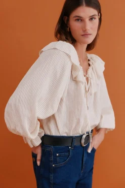 Cassandra. Blusa romántica