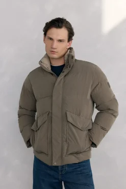 Cazadora acolchada con detalle de bolsillo