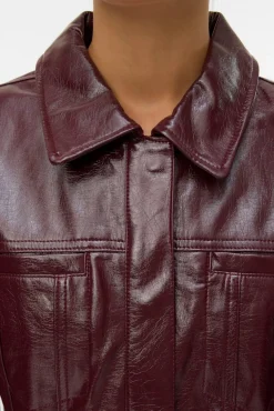 Cazadora ajustada efecto piel