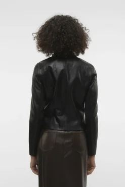 Cazadora biker de polipiel de mujer