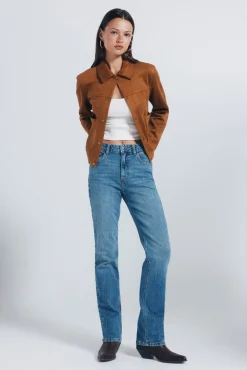 Cazadora bolsillos antelina