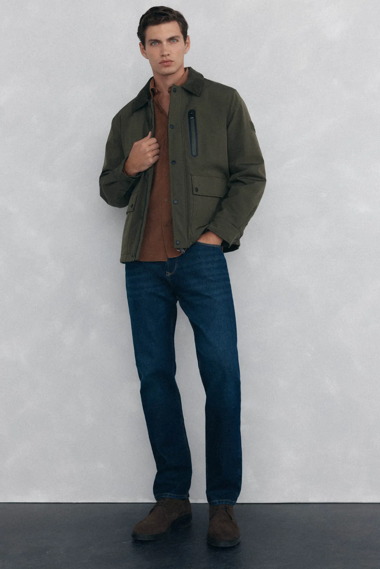 Cazadora con cuello pana