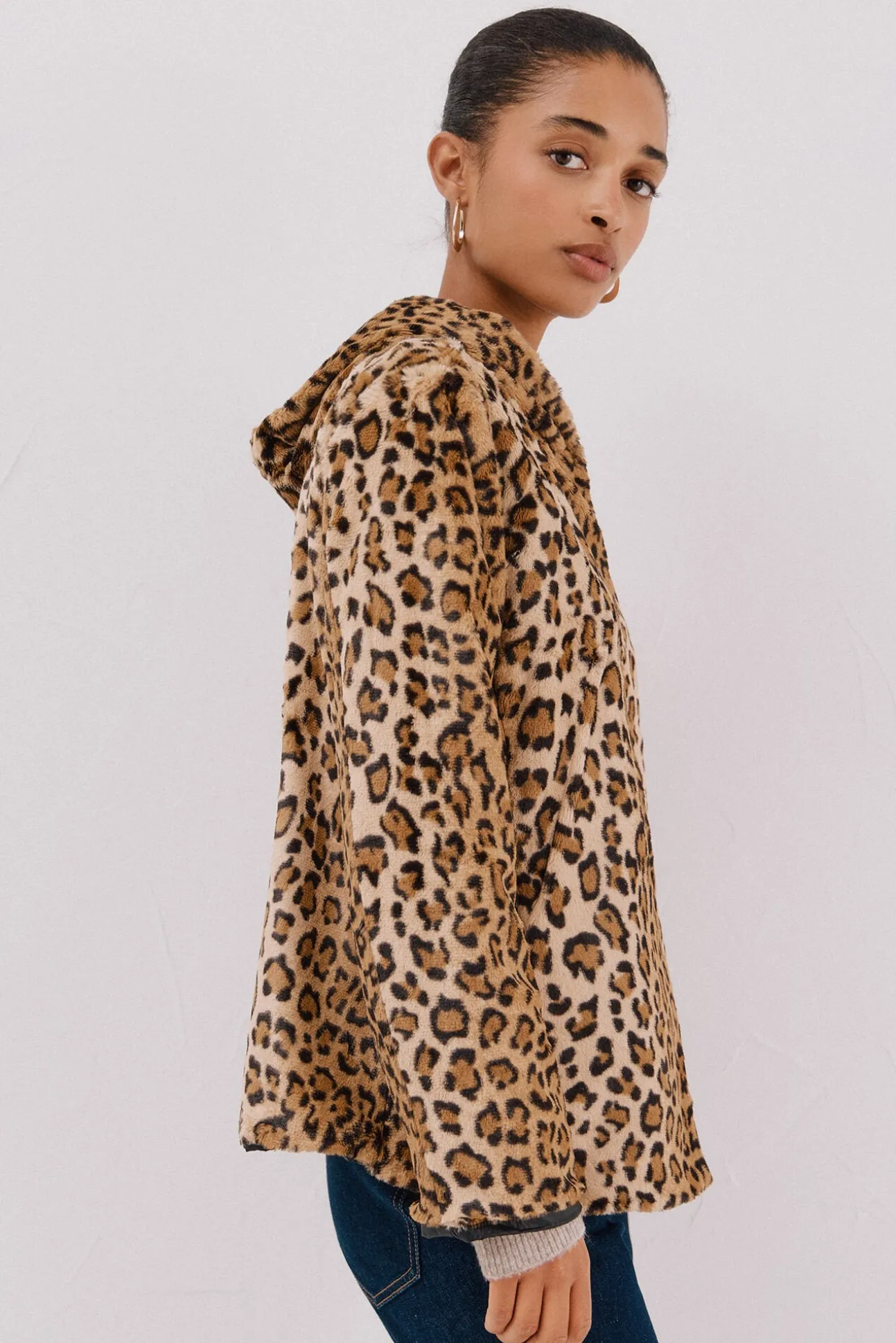 Cazadora corta reversible efecto pelo