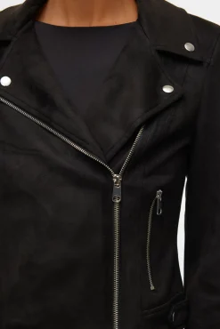 Cazadora de ante con tachuelas