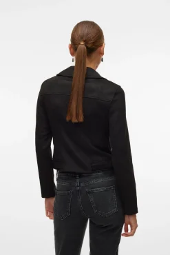 Cazadora de ante con tachuelas