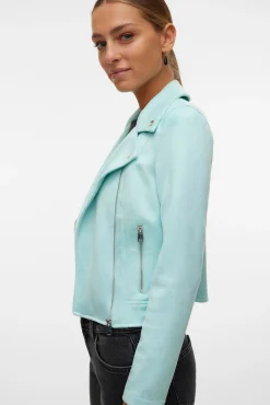 Cazadora de ante con tachuelas