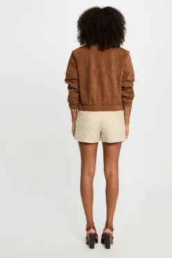 Cazadora de antelina