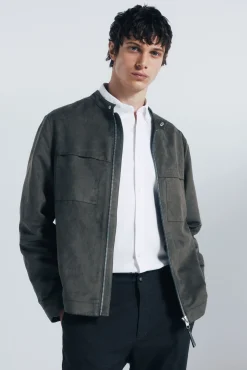 Cazadora efecto ante