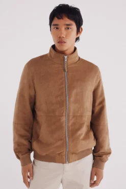 Cazadora efecto ante