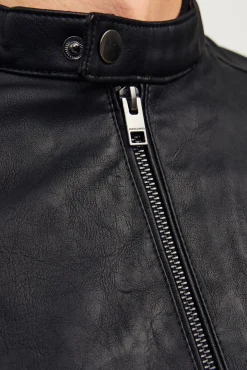 Cazadora efecto piel