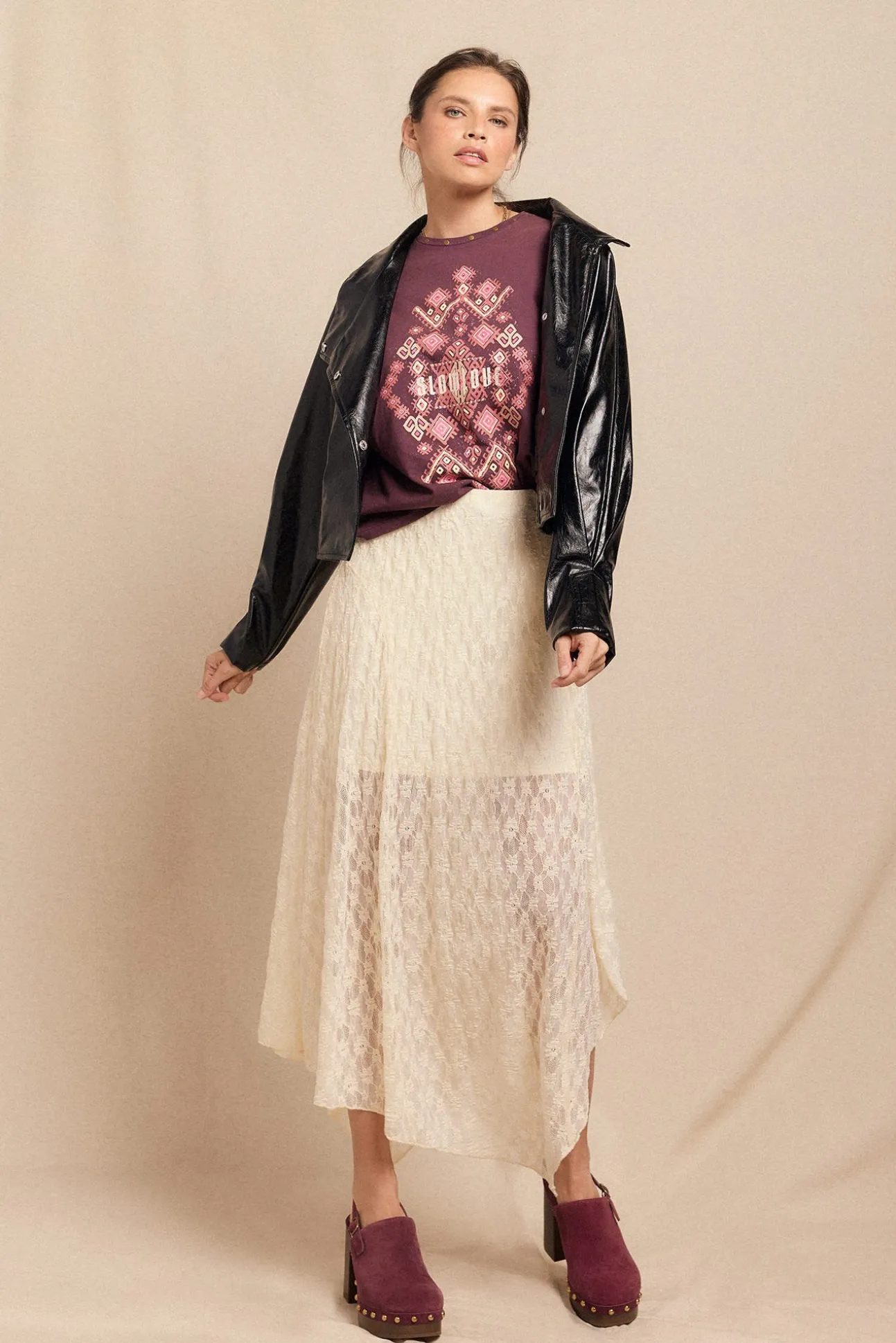 Cazadora efecto piel brillo