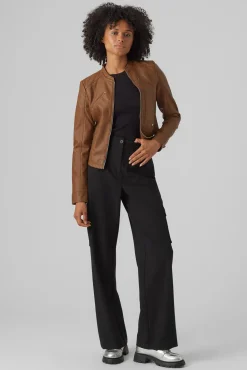 Cazadora efecto piel cuello Perkins