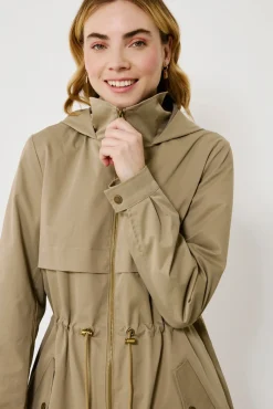 Cazadora parka con capucha