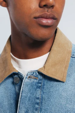 Cazadora vaquera oversize cuello contraste