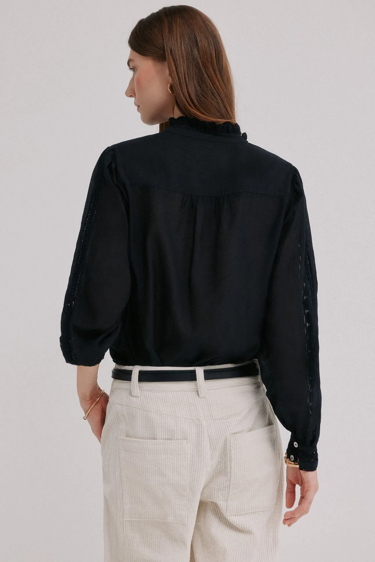 Celina. Blusa bordada