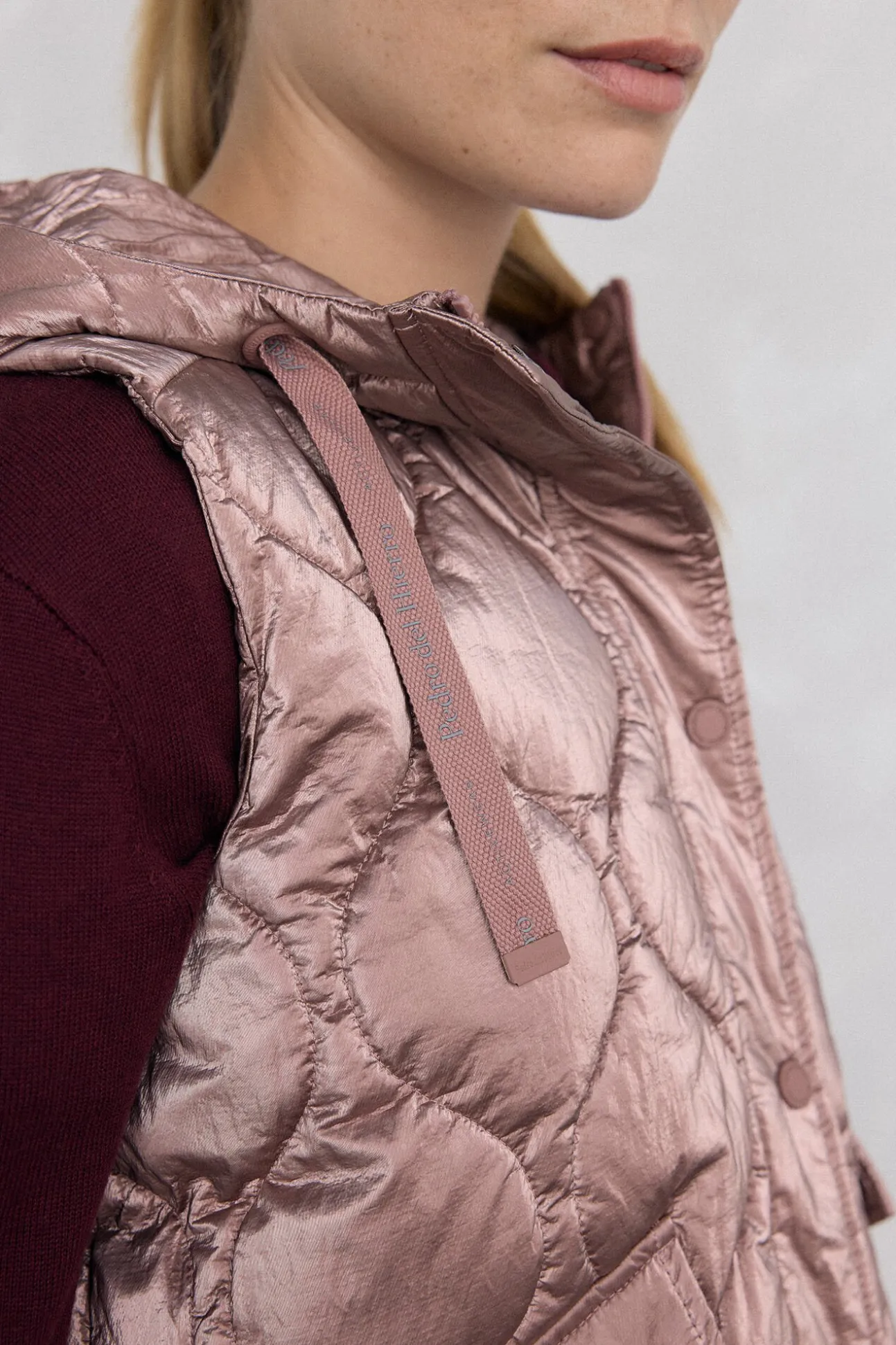 Chaleco acolchado capucha