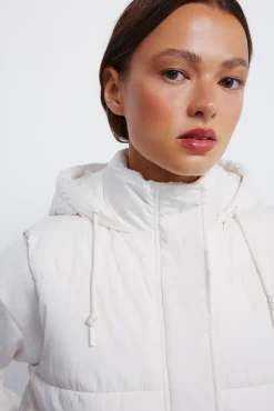 Chaleco capucha poliéster reciclado