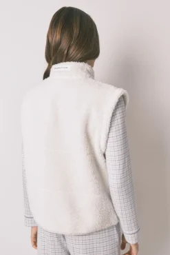 Chaleco corto borreguito blanco bordado