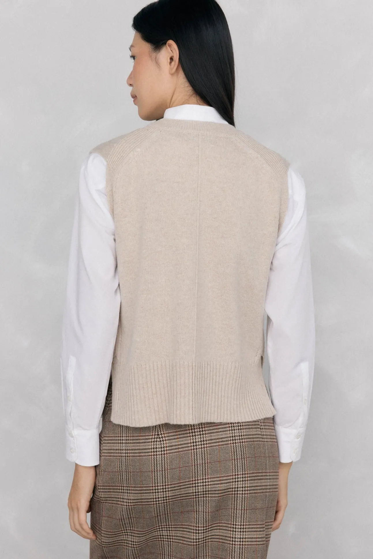 Chaleco de punto lana calados