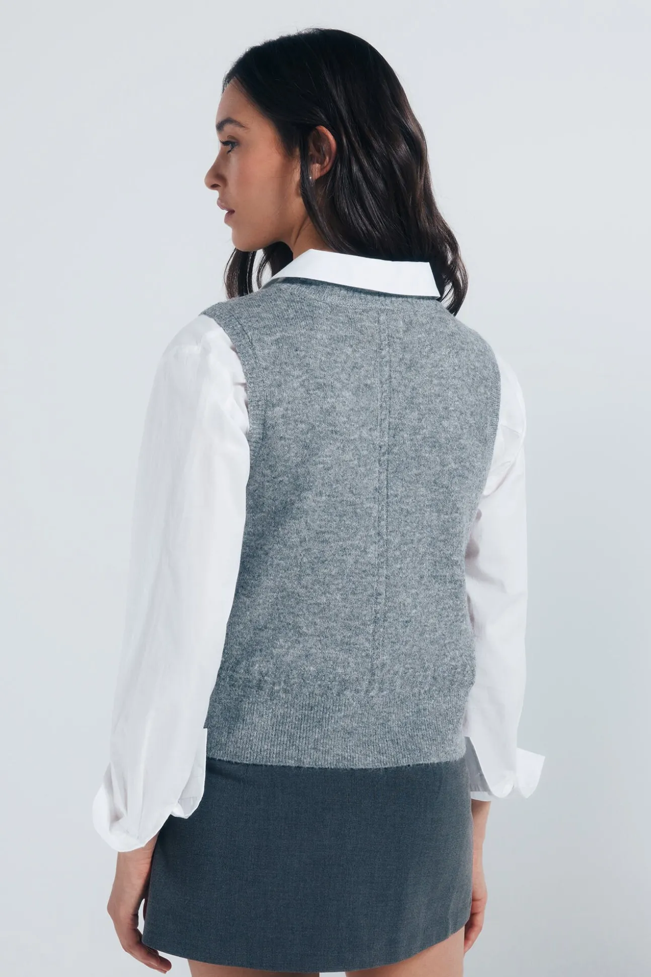 Chaleco punto trenzas