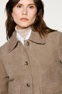 Chaqueta con bolsillos frontales