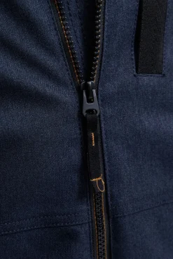 Chaqueta con capucha