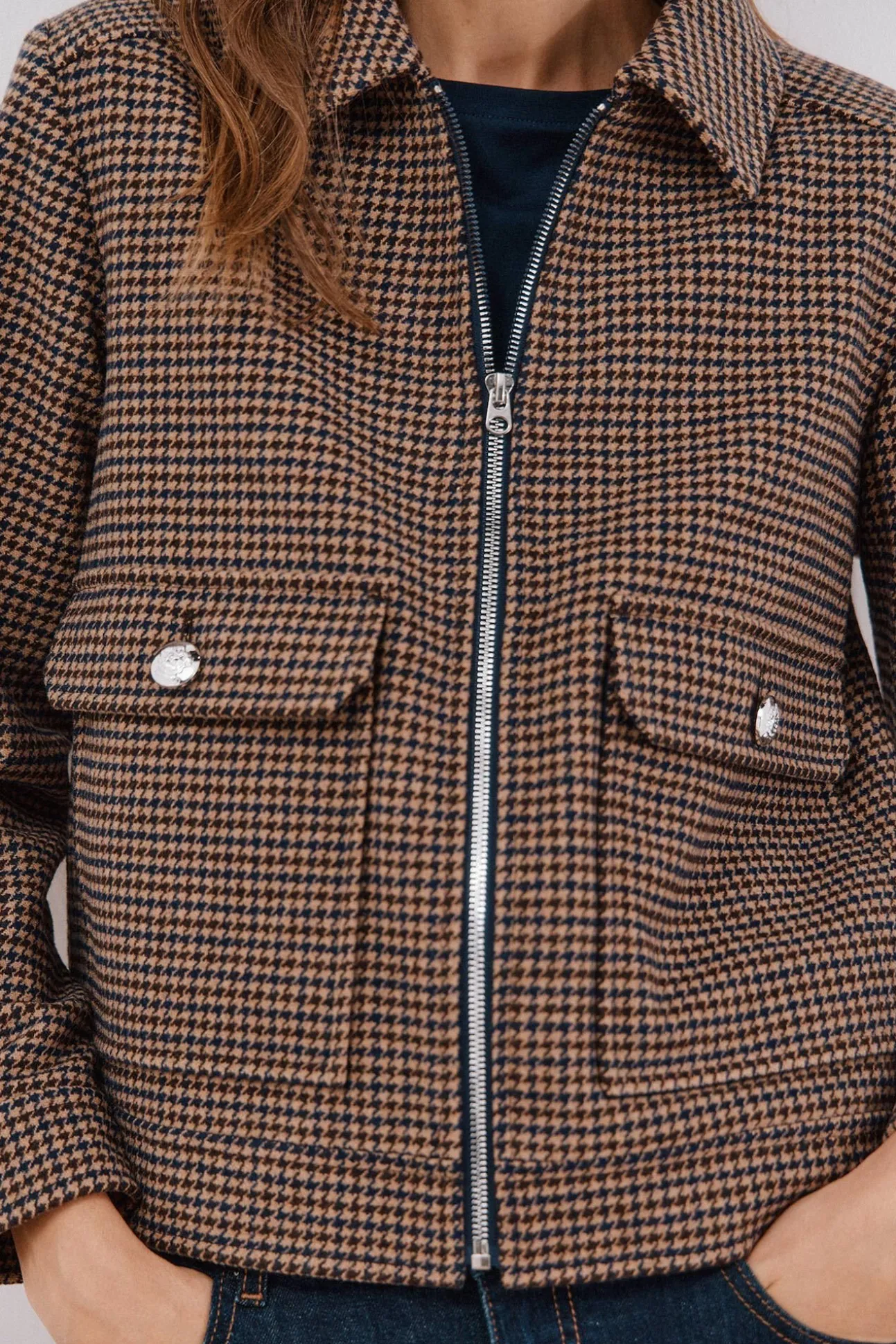 Chaqueta corta cremallera