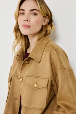 Chaqueta de antelina abotonada