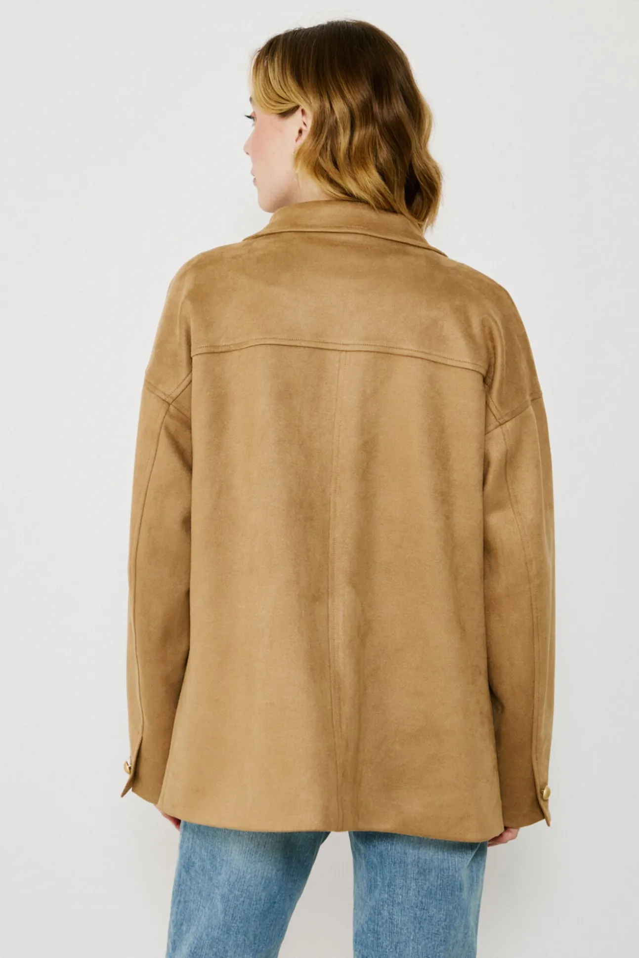 Chaqueta de antelina abotonada