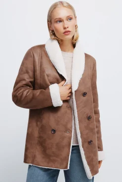 Chaqueta doble faz botones