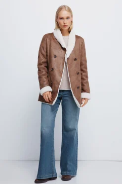 Chaqueta doble faz botones