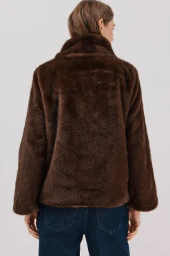 Chaqueta efecto pelo