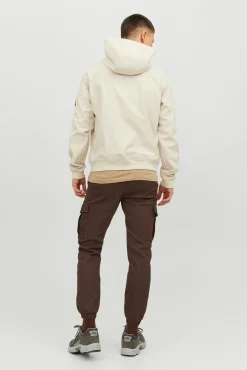 Chaqueta ligera capucha