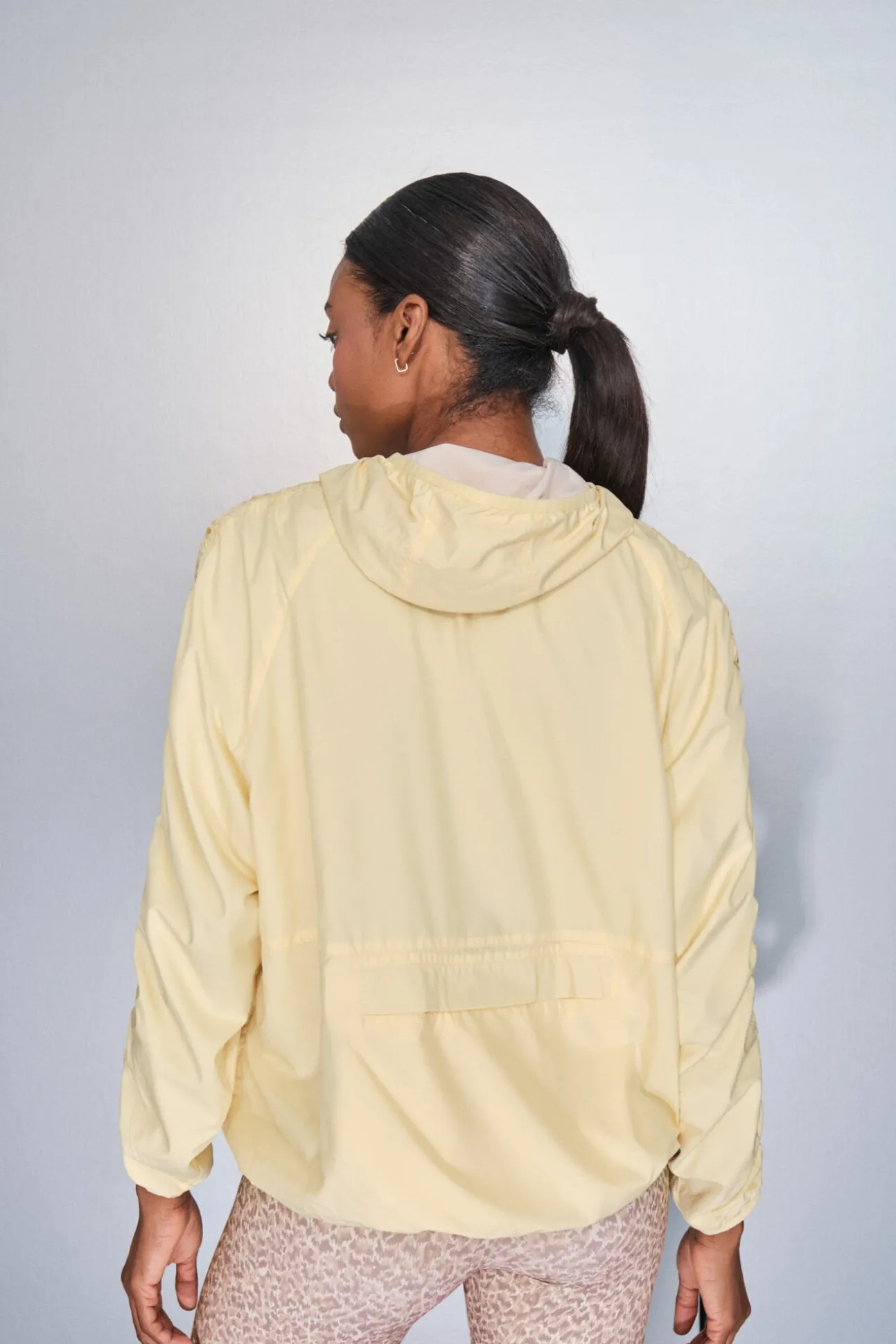 Chaqueta ligera reversible capucha amarillo