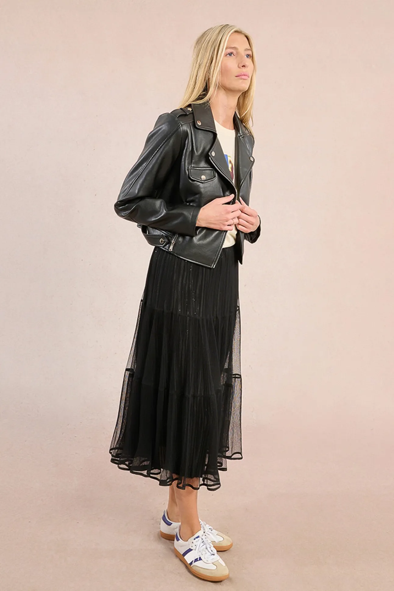 Chaqueta motera en tejido efecto cuero