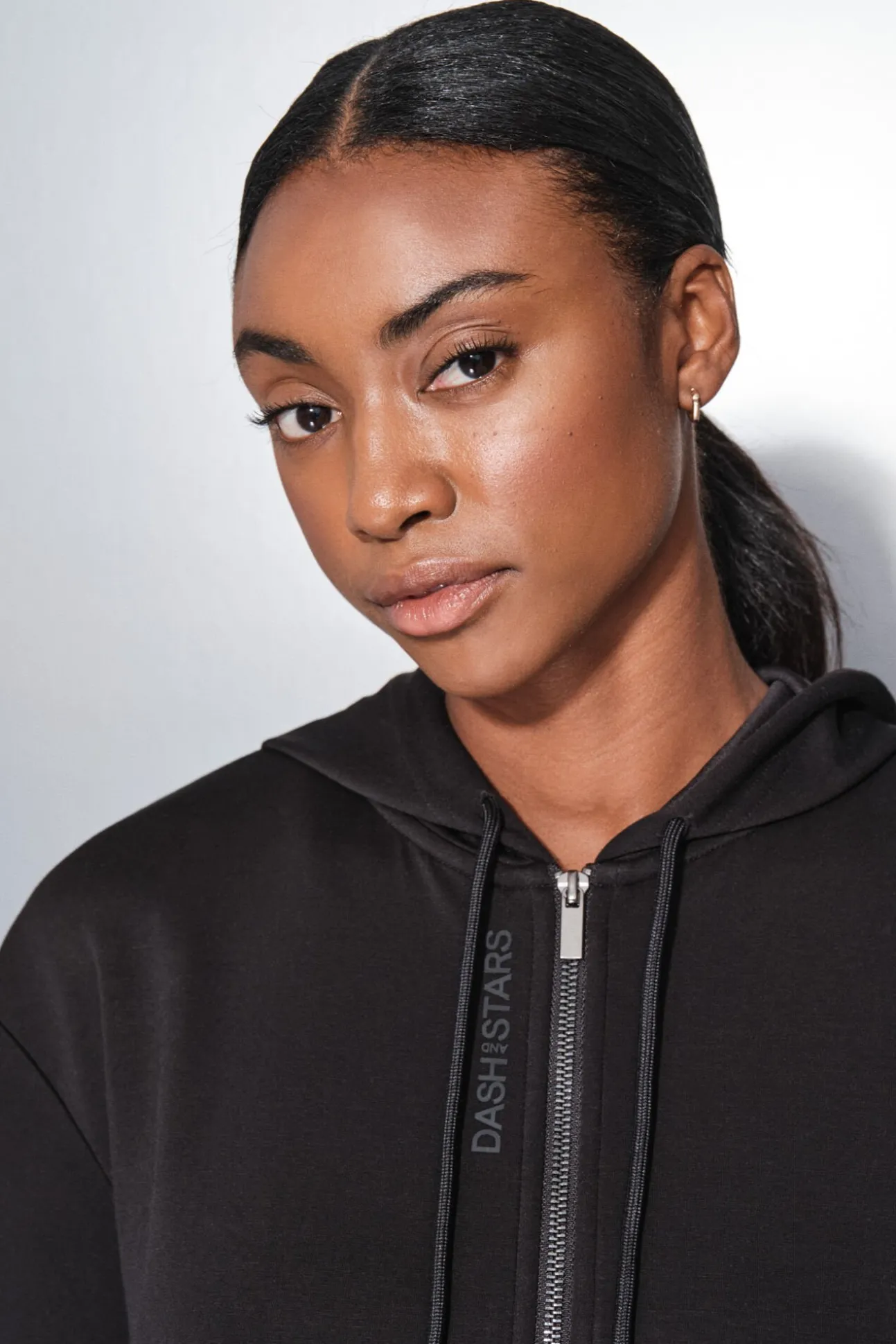 Chaqueta negra cremallera