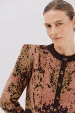 Chaqueta pliegue hombro