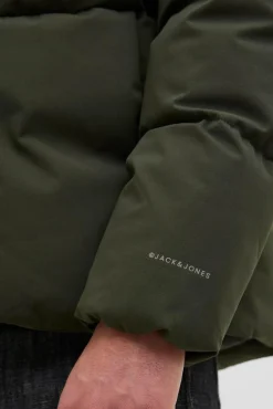 Chaqueta puffer corta