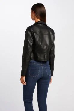 Chaqueta recta con cuello con muescas